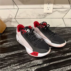 Jordan Luka .77 basketball shoe